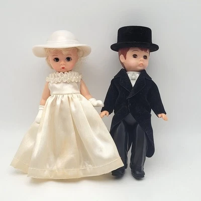 McDonald’s Madame Alexander Novia y Novio Muñeca Set Boda 5′′ Ojos-Cerrado De Colección Foto 1 de 4
