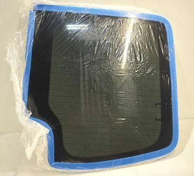 New OEM genuine Mercedes RH Rear Heated Back Glass 2007-2018 Sprinter 9067451110 - Image 1 of 4