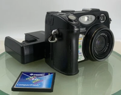 Nikon Digital Camera Coolpix 5400 5.1MP Tested 64MB CARD+ CHARGER TESTED - 747 - Image 1 of 4