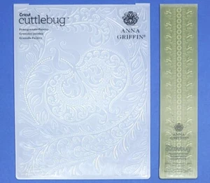 Carpeta de estampado Cricut Cuttlebug Anna Griffin POMEGRANATE PAISLEY + BORDE - Imagen 1 de 1