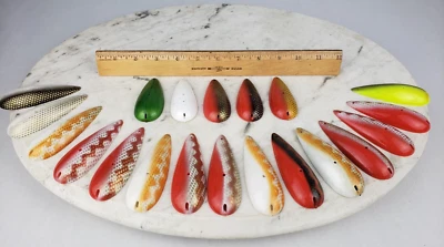 20x Iscas de pesca vintage originais para raposa do pântano colher - Isca giratória musgo peixe - Imagem 1 de 4