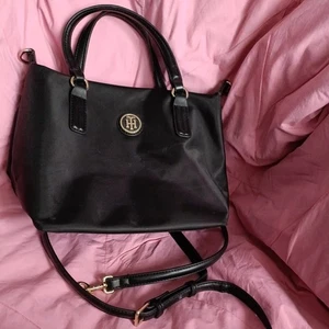 Tommy Hilfiger - Poppy Small Tote - 90% Nylon, 10% Polyurethane Designer Purse - Picture 1 of 6