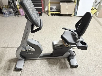Bicicletas reclináveis Matrix R5x usadas - Imagem 1 de 4