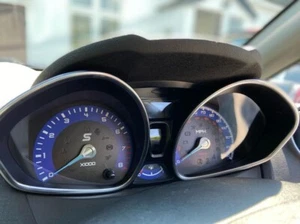 Ford Fiesta Mk7,5 Benzin Facelift Mk1 Focus RS Style Messuhren Messgeräte - Bild 1 von 4