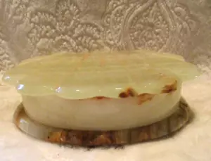 VINTAGE MARBLE Onyx Clam Design Seashell Shape~Jewelry Box~6 3/8" - Picture 1 of 22
