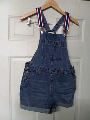  Pantalones cortos de jean con tirantes Forever 21 jóvenes para mujer talla L algodón entrepierna de 2,5" Foto 1 de 4