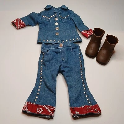 Traje de Vaquera Battat Dolls Country Western Jeans, Camisa Denim y Botas Marrón Difícil de Encontrar Foto 1 de 4