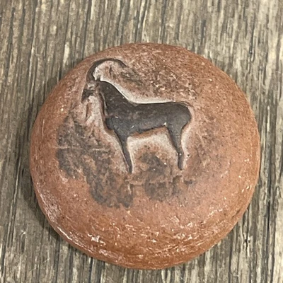 "Antiguo molde de mantequilla de antílope PA de piedra tallada primitiva temprana 1,75""" Foto 1 de 4