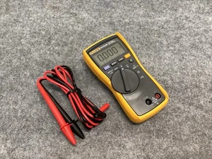 Fluke 110 Plus Essential Digital Multimeter Top Zustand - Bild 1 von 7