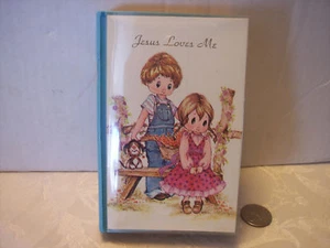 VINTAGE MUSIC BOX Shaped as BOOK "JESUS LOVES ME" CHILDREN 1960's USA - Picture 1 of 8