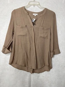 NWT Top Tan Crinkle Tunic Medium Roll Tab Sleeves E&M Lightweight Button Detail - Picture 1 of 11