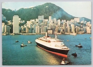 Vintage Photochrome RMS Queen Elizabeth 2 Ship Hong Kong Skyline Postcard - Picture 1 of 2