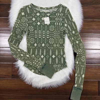 Camisa Top We The Free People Talla Mediana Verde Pino Combo Bonita Pequeña Térmica Foto 1 de 4