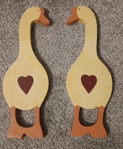 Vtg Wooden Goose Wall Decor Heart Country Kitchen Geese 13.5" - Picture 1 of 6