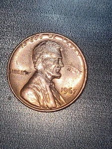 1967 One Cent Obverse Lettering Across Head - Picture 1 of 5