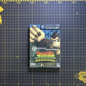 Donkey Kong Jungle Beat Nintendo GameCube GC Japan Import Brand New SEALED RARE - Picture 1 of 6