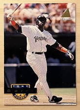1994 Pinnacle #4 Tony Gwynn San Diego Padres Baseball Card