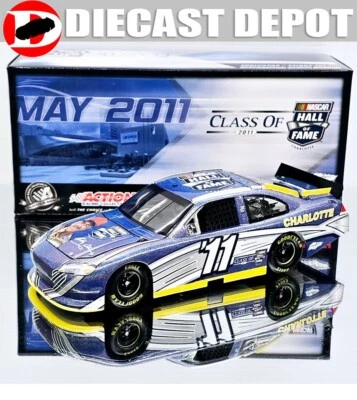 BOBBY ALLISON SALÓN DE LA FAMA 2011 ABRIGO FLASH COLOR 1/24 ACCIÓN   Foto 1 de 4