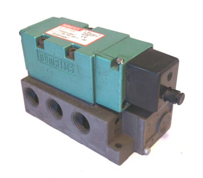 NEW NUMATICS 555BA43BKT VALVE W/ 237-1045B COIL - Image 1 of 4