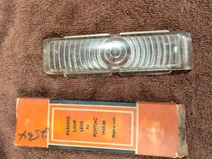 Lynx Eye 1947-1948 Pontiac Parking Lamp Lens NORS PL 680 Clear Reflex Glass - Picture 1 of 3