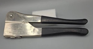 Vintage Swingline Riveter Model No. CT-2, Size 1/8 - 5/32 - 3/16,  Made in USA - Picture 1 of 6