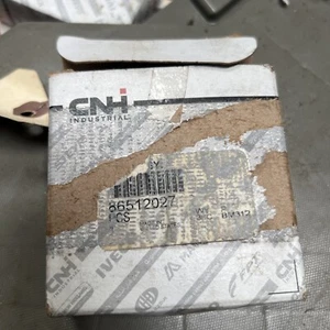 CNH. 86512027 BEARING - Picture 1 of 4