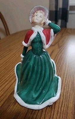Royal Doulton 2007 Christmas Day Figurine HN5097 signed - Image 1 of 4