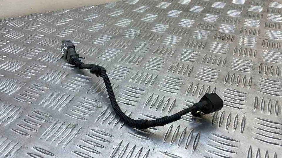 AUDI A6 4A2, C8 SHAFT POSITION SENSOR 9805940 2.00 DIESEL 2006 31825156 - Image 1 of 1