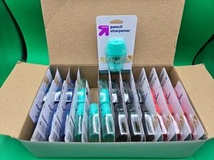 Menge 24 Bleistiftspitzer (Farben können variieren) - up&up: Schulbedarf NEU - Bild 1 von 3