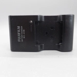 Fujifilm BC-45B Charger for Fujifilm NP-45 Batteries - Zdjęcie 1 z 3