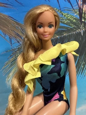 Muñeca Barbie tropical 1985 vintage de Mattel 1017 Foto 1 de 4