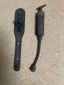 Vintage Brass Grease gun - Screw top Tecalmit with bracket - Picture 1 of 11