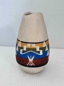 Native American Pottery Vase Sioux Signed by Artist SPRDSD Rapid City SD 7.5" - Picture 1 of 6