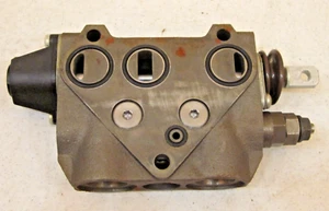 Control Valve section for New Holland Loader Backhoes B110 B115 LB95 More - Picture 1 of 5