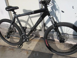 SPECIALIZED HARDROCK PRO BIKE -LARGE Los Angeles pickup - Picture 1 of 17