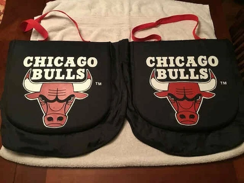Vintage Chicago Bulls Cush N’ Carry ~ Tote Bag And Dual Seat Cushions Cover