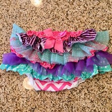 LITTLE WISHES 6-12 Month Pink Purple Baby Bottom Bloomers Ruffle Diaper Cover