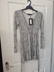 pretty little thing dress size 8.bnwt. dalmatian print.holiday.travel.party - Picture 1 of 4