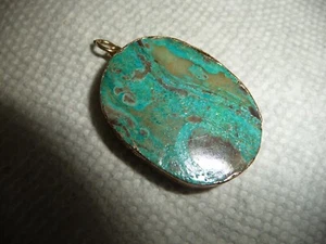 GOLD TONE with NATURAL AQUA  BLUE & CLEAR CENTER STONE PENDANT #12/22-4 - Picture 1 of 8