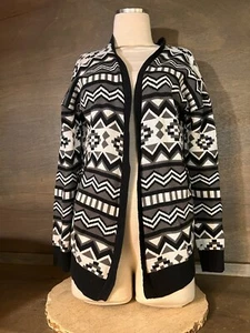 H&M WOMENS Aztec Cardigan SIZE MEDIUM OPEN FRONT LONG SLEEVE GRAYS BLACK IVORY - Picture 1 of 7