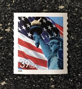 2006USA #3981 39c Liberty & Flag Single From Coil (APU) Mint NH lady statue - Picture 1 of 1