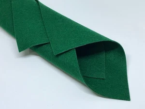 1mm Sacramental Green 100% Merino Wool Felt Sheet 20 x 30cm - No. 48 - Bild 1 von 2