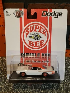 M2 Machines Auto Drivers R125 24-80 1970 Dodge Super Bee HEMI Rumble Bee  - Picture 1 of 9