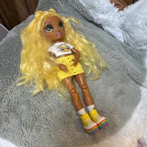 Rainbow High Sunny Madison Figur - Bild 1 von 7