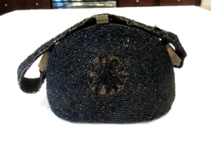 Black and gold beaded vintage box purse, microbead flowers, c. 1930s - Picture 1 of 13