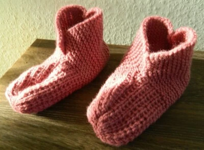 Handarbeit: Hausschuhe, Mischwolle, Gr. 35 / 36 - Bild 1 von 3