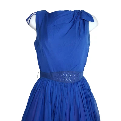 Vestido ajustado y acampanado vintage años 50 para mujer S azul chifón superpuesto hombro moño cinturón Foto 1 de 4
