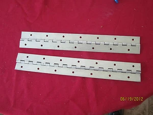 BISAGRA PIANO ALUMINIO PRETALADRADO 2x14 PULGADAS - Imagen 1 de 5