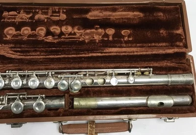 DEG Music Co Inc EE. UU. Modelo Claudel Flauta Instrumento Plateado en Estuche Rígido Foto 1 de 4