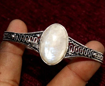 Enorme brazalete de piedra lunar de Sri Lanka enchapado en plata 925 hecho a mano tamaño 6,5" GW Foto 1 de 3